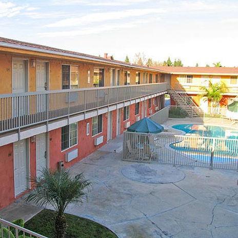 Chateau Inn & Suites Downey Exterior foto