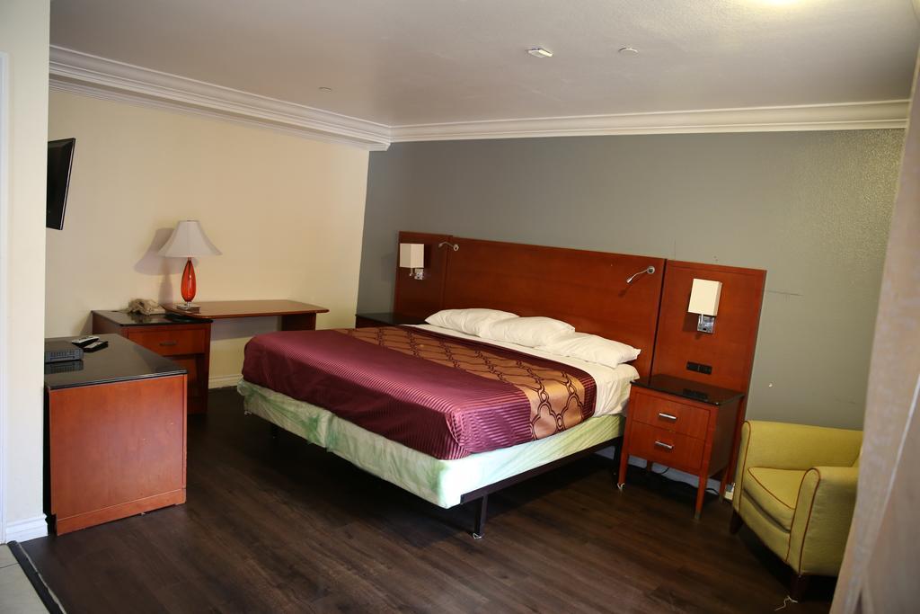 Chateau Inn & Suites Downey Exterior foto